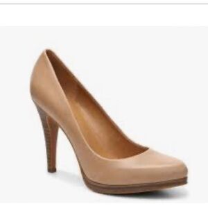 Nine West Rocha Platform Heel